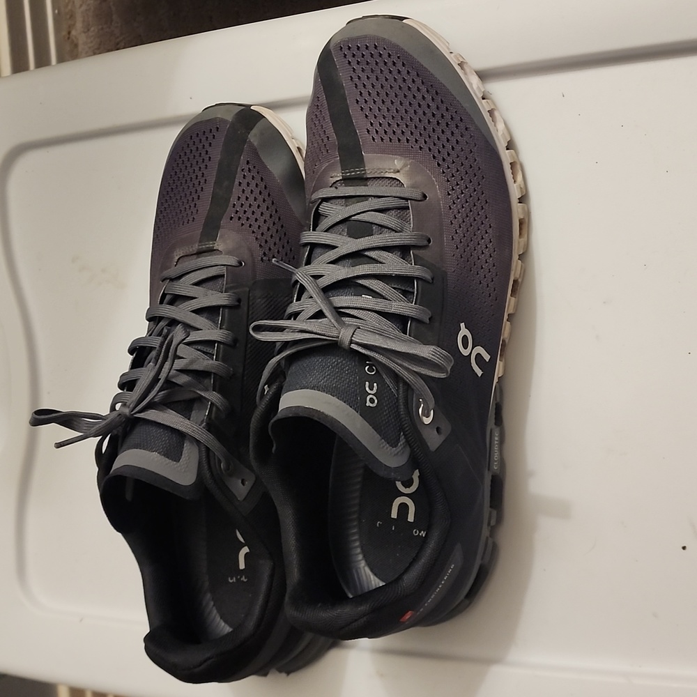 On Cloud Flow Cloudtec Swiss Engineering  Running Shoes Mens 12 wide asfault